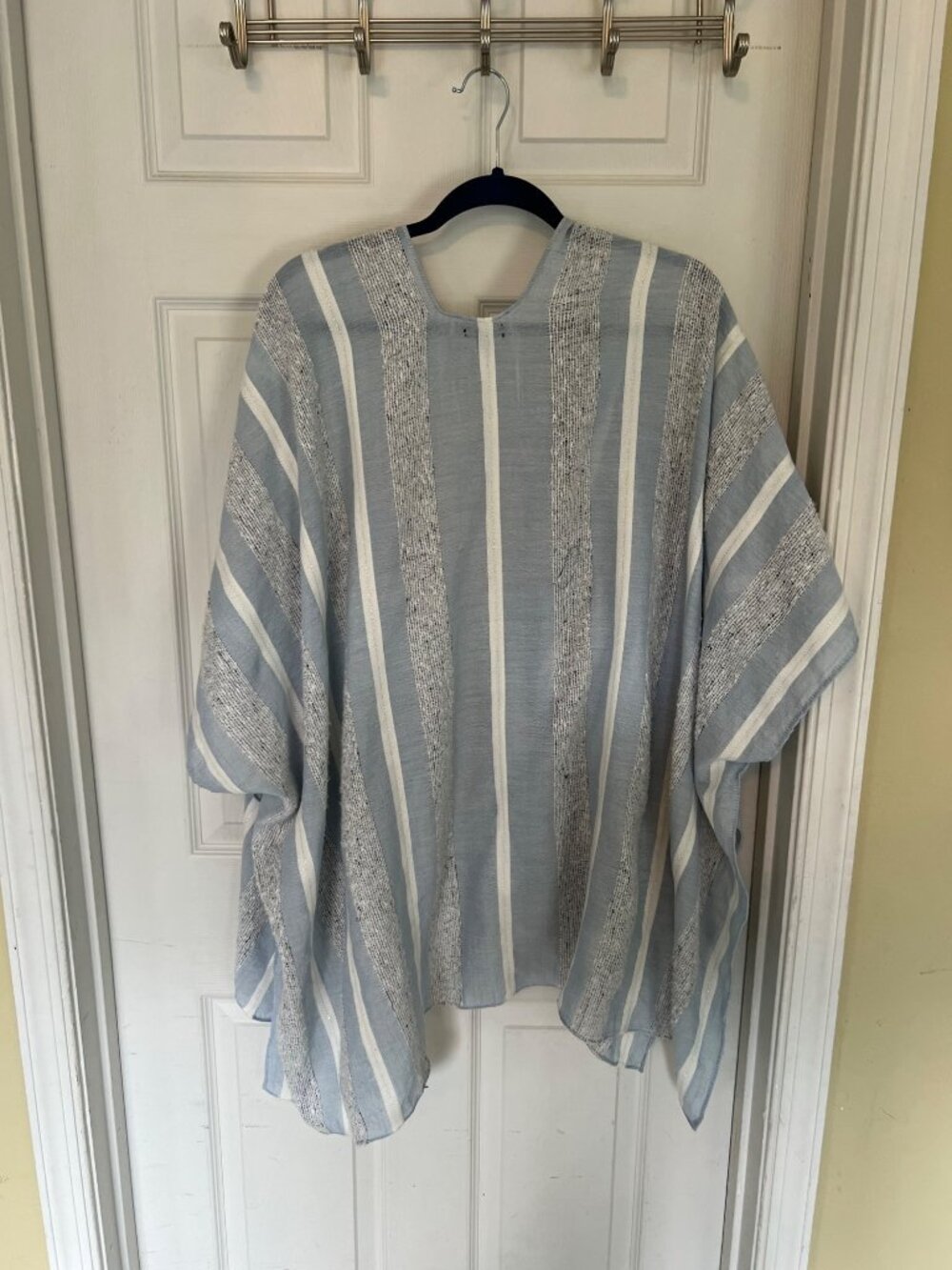 Ann Taylor Blue White Striped Lightweight Kimono Poncho Cardigan Cover Up Coasta - Picture 6 of 7